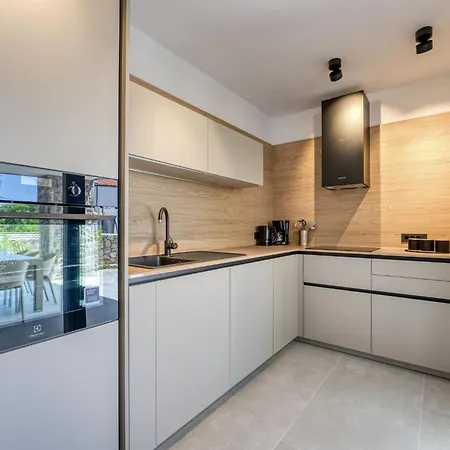Villa Dream By Interhome